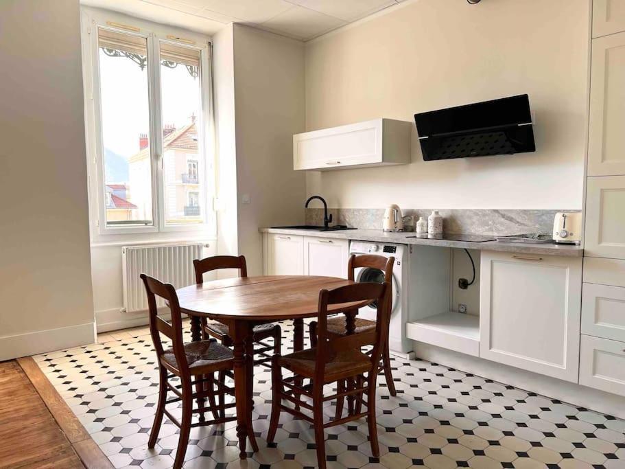 Appartement Entierement Renove Proche Gare Grenoble Exterior photo